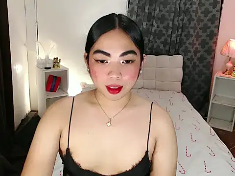 Snapshot of xLinda_Walkerx chatting on 7, 4, 2026 xLinda Walkerx online show from 7, 4, 2026