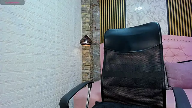 Snapshot of AishaCambell_ chatting on 3, 4, 2026 AishaCambell online show from 3, 4, 2026