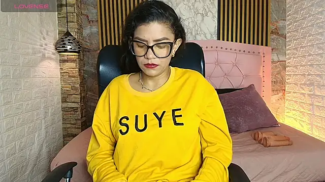 Snapshot of AishaCambell_ chatting on 22, 4, 2026 AishaCambell online show from 22, 4, 2026