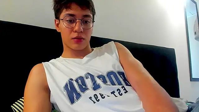 Snapshot of Darkblue_fantasy chatting on 27, 5, 2026 Darkblue fantasy online show from 27, 5, 2026