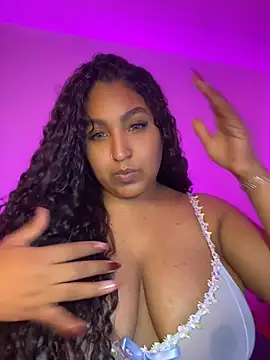 Snapshot of GaiaMuse chatting on 3, 5, 2026 GaiaMuse online show from 3, 5, 2026