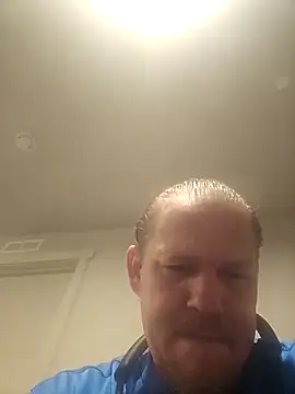 Snapshot of yourMasterisBored chatting on 14, 3, 2026 yourMasterisBored online show from 14, 3, 2026