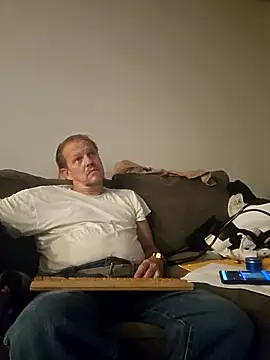 Snapshot of yourMasterisBored chatting on 16, 3, 2026 yourMasterisBored online show from 16, 3, 2026