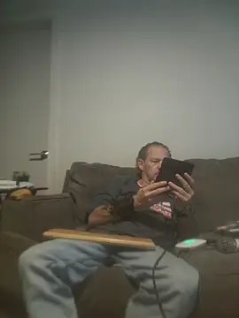 Snapshot of yourMasterisBored chatting on 27, 3, 2026 yourMasterisBored online show from 27, 3, 2026