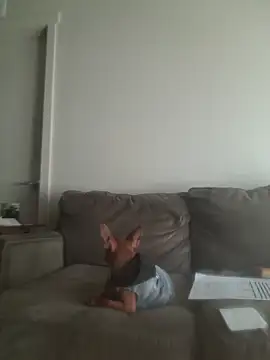 Snapshot of yourMasterisBored chatting on 4, 4, 2026 yourMasterisBored online show from 4, 4, 2026