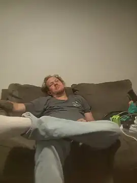 Snapshot of yourMasterisBored chatting on 7, 4, 2026 yourMasterisBored online show from 7, 4, 2026