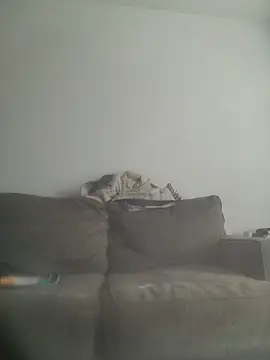 Snapshot of yourMasterisBored chatting on 22, 4, 2026 yourMasterisBored online show from 22, 4, 2026