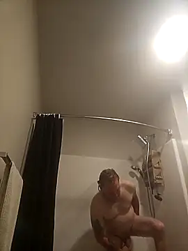 Snapshot of yourMasterisBored chatting on 27, 4, 2026 yourMasterisBored online show from 27, 4, 2026