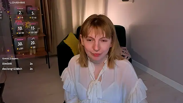 Snapshot of susie_miu chatting on 6, 4, 2026 susie miu online show from 6, 4, 2026