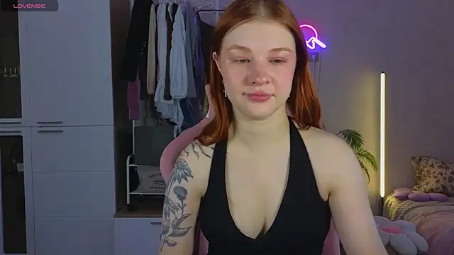 Snapshot of GoldenSunBunny chatting on 27, 4, 2026 GoldenSunBunny online show from 27, 4, 2026