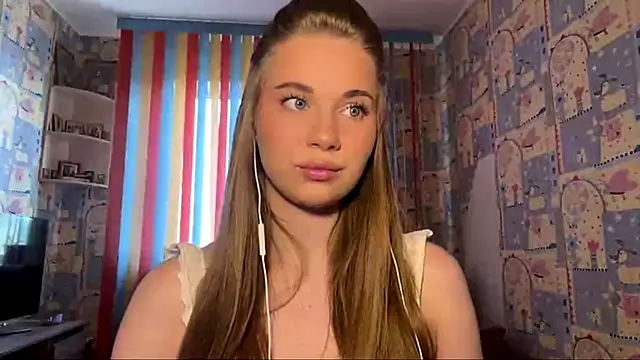 Snapshot of Miss_Blessnyth chatting on 28, 4, 2026 Miss Blessnyth online show from 28, 4, 2026