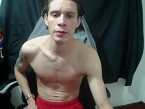 Snapshot of crixus11111 chatting on 4, 5, 2026 crixus11111 online show from 4, 5, 2026