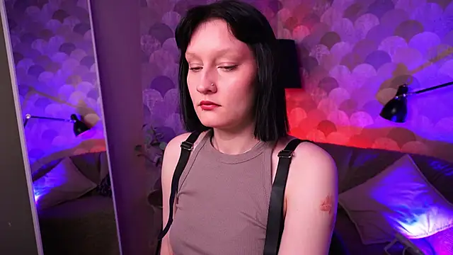 Snapshot of Velvet_Lily chatting on 14, 4, 2026 Velvet Lily online show from 14, 4, 2026
