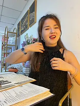 Snapshot of Xiaoxiao-y chatting on 5, 4, 2026 Xiaoxiao-y online show from 5, 4, 2026