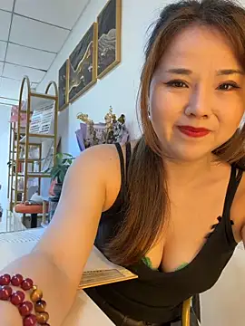 Snapshot of Xiaoxiao-y chatting on 22, 4, 2026 Xiaoxiao-y online show from 22, 4, 2026