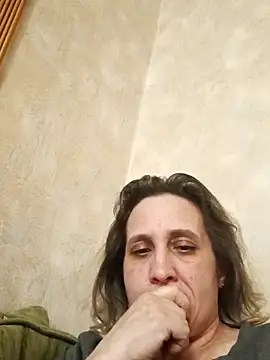 Snapshot of KatieLove133 chatting on 3, 4, 2026 KatieLove133 online show from 3, 4, 2026