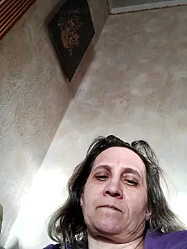 Snapshot of KatieLove133 chatting on 14, 4, 2026 KatieLove133 online show from 14, 4, 2026