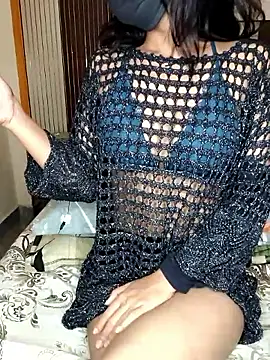 Snapshot of 18riyaa chatting on 5, 4, 2026 18riyaa online show from 5, 4, 2026