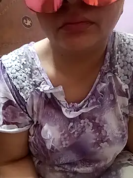 Snapshot of Gujju_bhabhi69 chatting on 16, 4, 2026 Gujju bhabhi69 online show from 16, 4, 2026