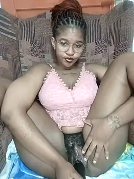 Snapshot of Hotsexyberry222 chatting on 16, 4, 2026 Hotsexyberry222 online show from 16, 4, 2026