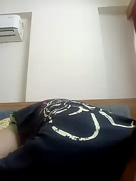 Snapshot of Hottymahi7 chatting on 1, 4, 2026 Hottymahi7 online show from 1, 4, 2026