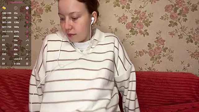 Snapshot of EleneShedden chatting on 20, 4, 2026 EleneShedden online show from 20, 4, 2026