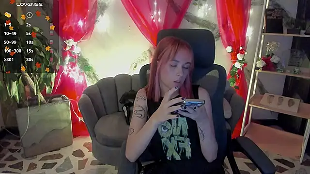 Snapshot of AlaskaFlowerss1_ chatting on 12, 4, 2026 AlaskaFlowerss1 online show from 12, 4, 2026