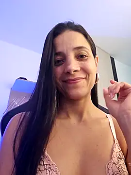 Snapshot of miaeyex chatting on 26, 4, 2026 miaeyex online show from 26, 4, 2026