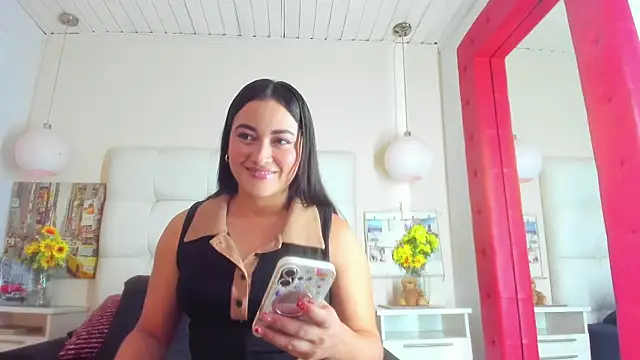 Snapshot of Tatiana24_ chatting on 9, 4, 2026 Tatiana24 online show from 9, 4, 2026