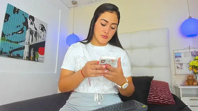 Snapshot of Tatiana24_ chatting on 10, 4, 2026 Tatiana24 online show from 10, 4, 2026