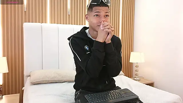 Snapshot of Kelvin_Josue chatting on 23, 5, 2026 Kelvin Josue online show from 23, 5, 2026