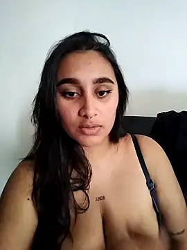 Snapshot of Mia_skyy18 chatting on 27, 3, 2026 Mia skyy18 online show from 27, 3, 2026