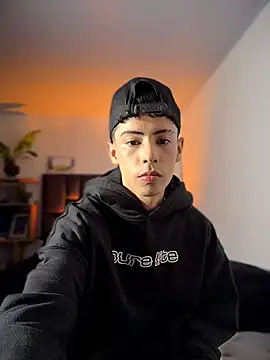 SebastianReed  online show from 3, 4, 2026