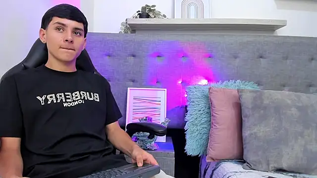 Snapshot of Andrew_restrepoo chatting on 26, 3, 2026 Andrew restrepoo online show from 26, 3, 2026