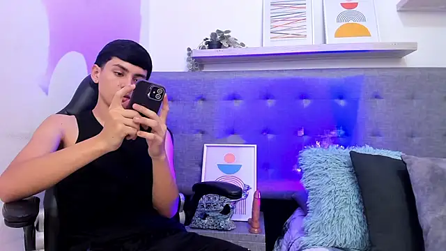 Snapshot of Andrew_restrepoo chatting on 1, 4, 2026 Andrew restrepoo online show from 1, 4, 2026