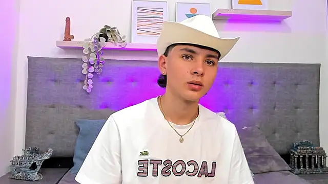 Snapshot of Andrew_restrepoo chatting on 24, 4, 2026 Andrew restrepoo online show from 24, 4, 2026