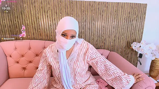 Snapshot of Aminaa_Kaarim chatting on 16, 3, 2026 Aminaa Kaarim online show from 16, 3, 2026
