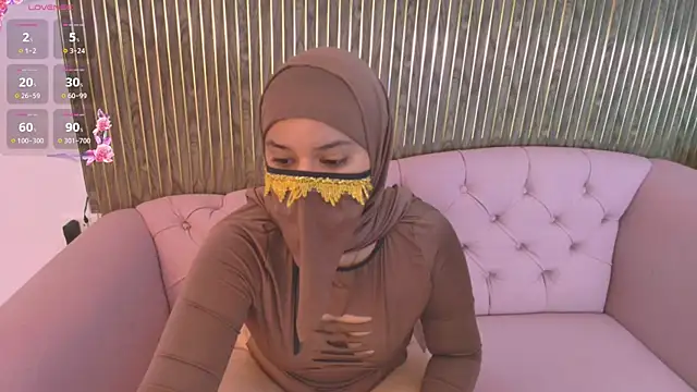 Snapshot of Aminaa_Kaarim chatting on 22, 4, 2026 Aminaa Kaarim online show from 22, 4, 2026