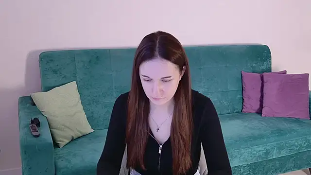 Snapshot of Ola_Queen chatting on 9, 4, 2026 Ola Queen online show from 9, 4, 2026