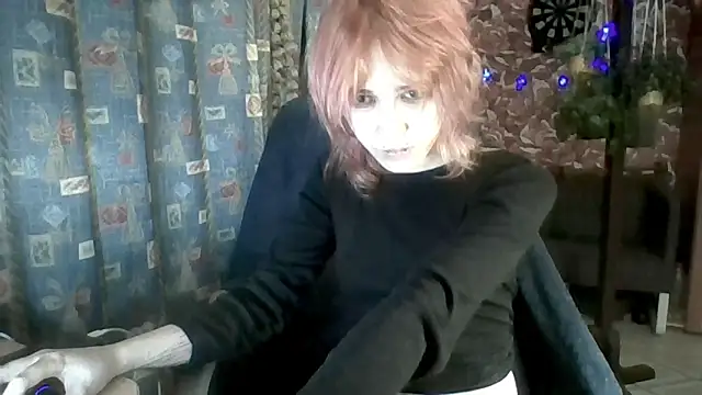 Snapshot of whiny_emo_boi chatting on 1, 4, 2026 whiny emo boi online show from 1, 4, 2026
