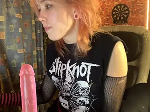 Snapshot of whiny_emo_boi chatting on 15, 4, 2026 whiny emo boi online show from 15, 4, 2026