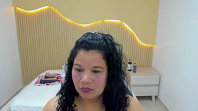 Snapshot of MAYTE1096 chatting on 14, 4, 2026 MAYTE1096 online show from 14, 4, 2026