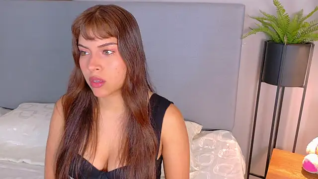 Snapshot of HelenaFoumier chatting on 31, 3, 2026 HelenaFoumier online show from 31, 3, 2026