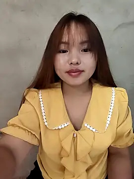 Snapshot of Mina_xYx chatting on 21, 4, 2026 Mina xYx online show from 21, 4, 2026