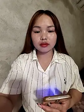 Snapshot of Mina_xYx chatting on 23, 4, 2026 Mina xYx online show from 23, 4, 2026