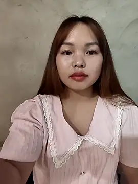 Snapshot of Mina_xYx chatting on 28, 4, 2026 Mina xYx online show from 28, 4, 2026