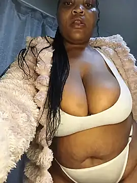 Snapshot of BeverlyQueen15 chatting on 25, 7, 2026 BeverlyQueen15 online show from 25, 7, 2026