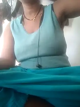 Snapshot of Mona_ji32 chatting on 7, 4, 2026 Mona ji32 online show from 7, 4, 2026