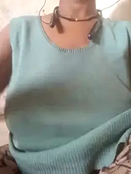 Snapshot of Mona_ji32 chatting on 12, 4, 2026 Mona ji32 online show from 12, 4, 2026