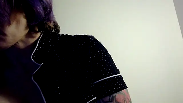 kitty-kitten82 online show from 27, 3, 2026